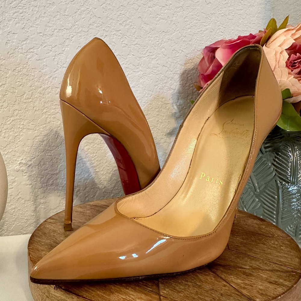 CL Nude Heels - Picture 5 of 14